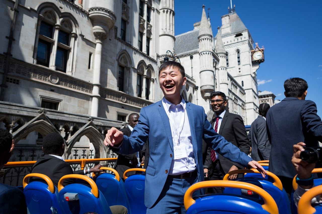 The 2018 Queens Young Leader award winners explore Londonâs landmarks on a bus tour with Casper Lee