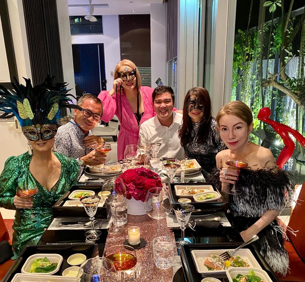 Simran Bedi, Martin Siah, Celina Li, Shaun Tay, Marilyn Lum, Wendy Long