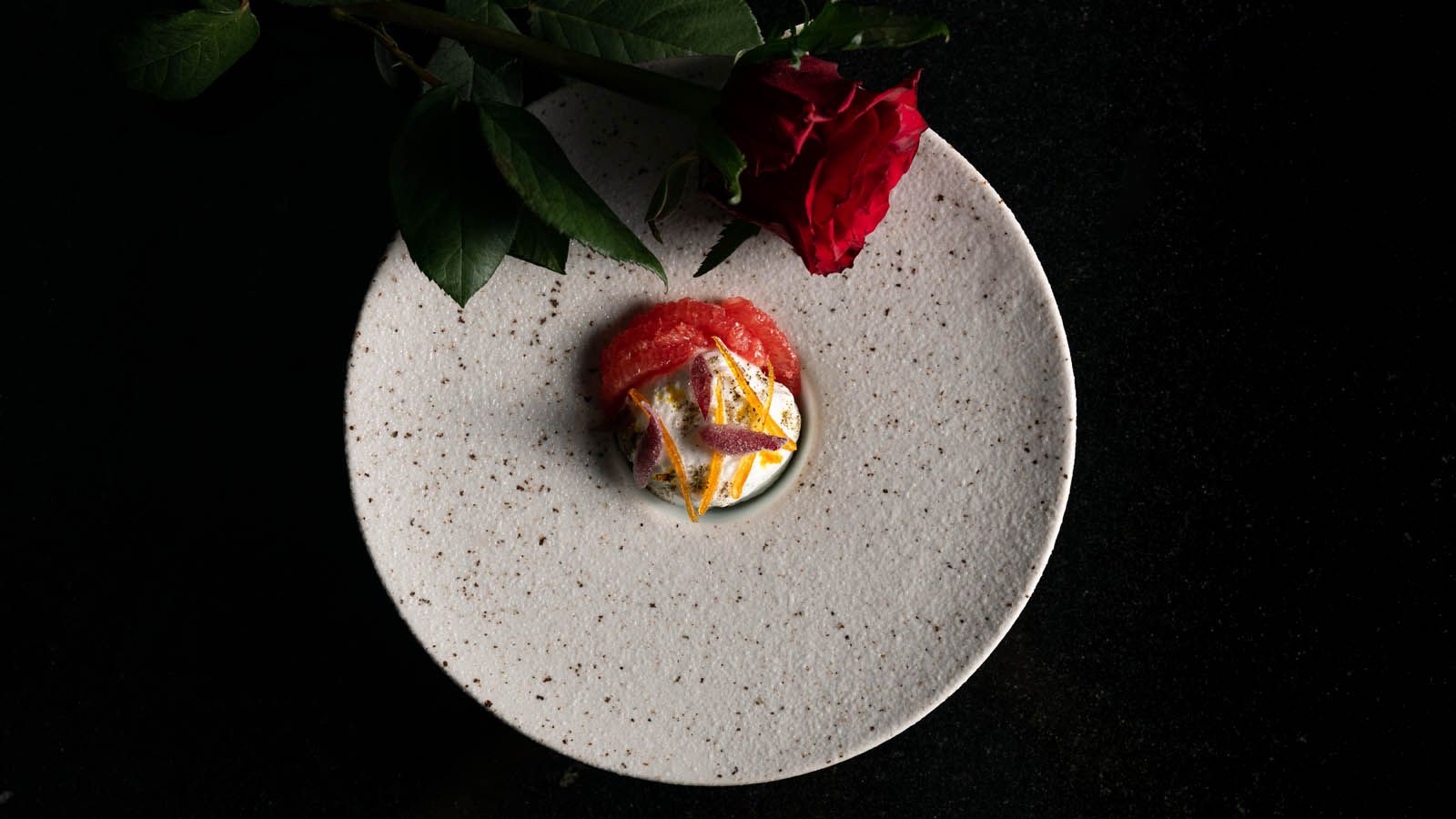 Aubépine, rose, grapefruit