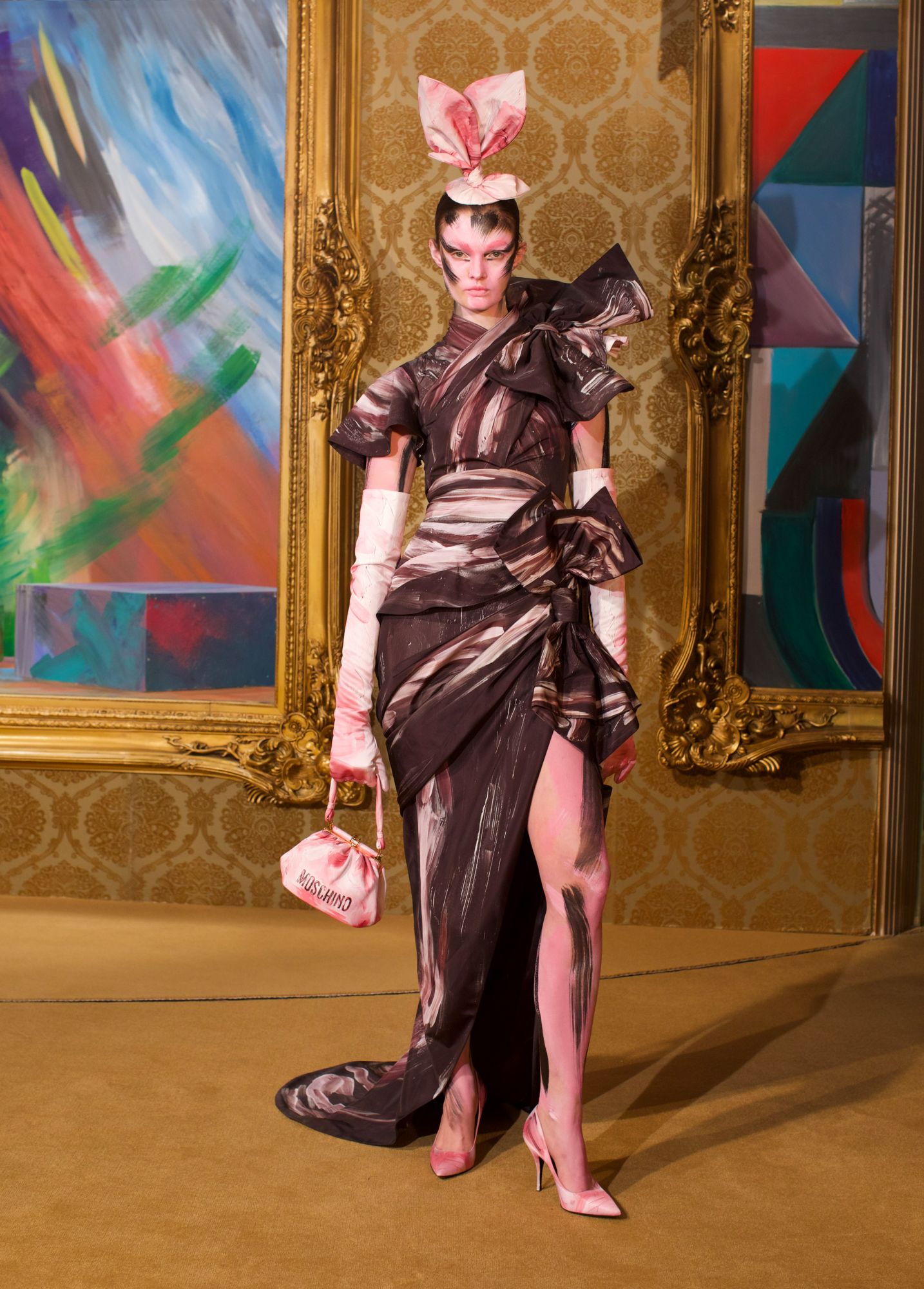 moschino fall winter 2021 2022