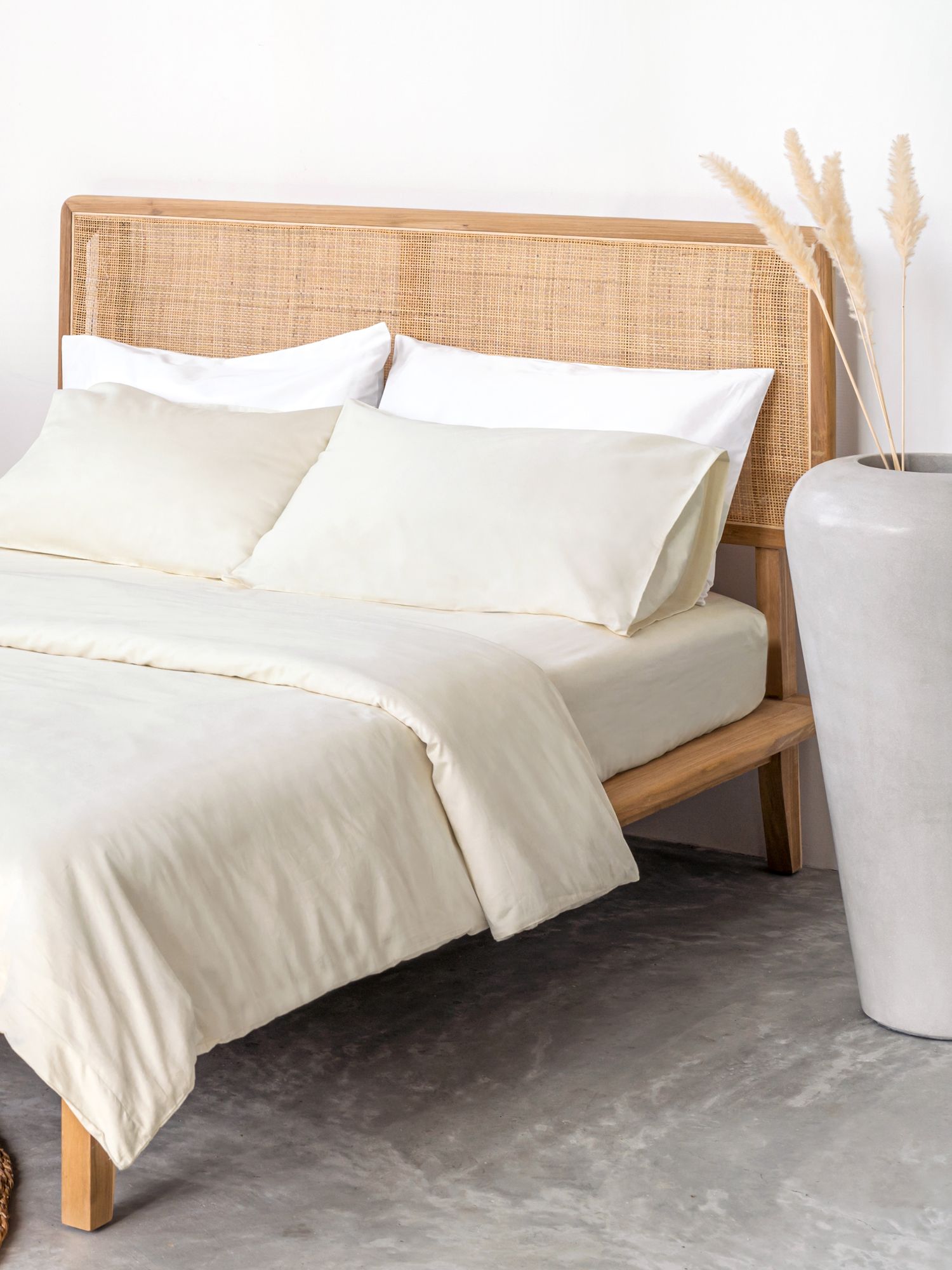 The Natural series has a 300 single ply thread count, and is free from toxic chemicals (Image: Sojao)