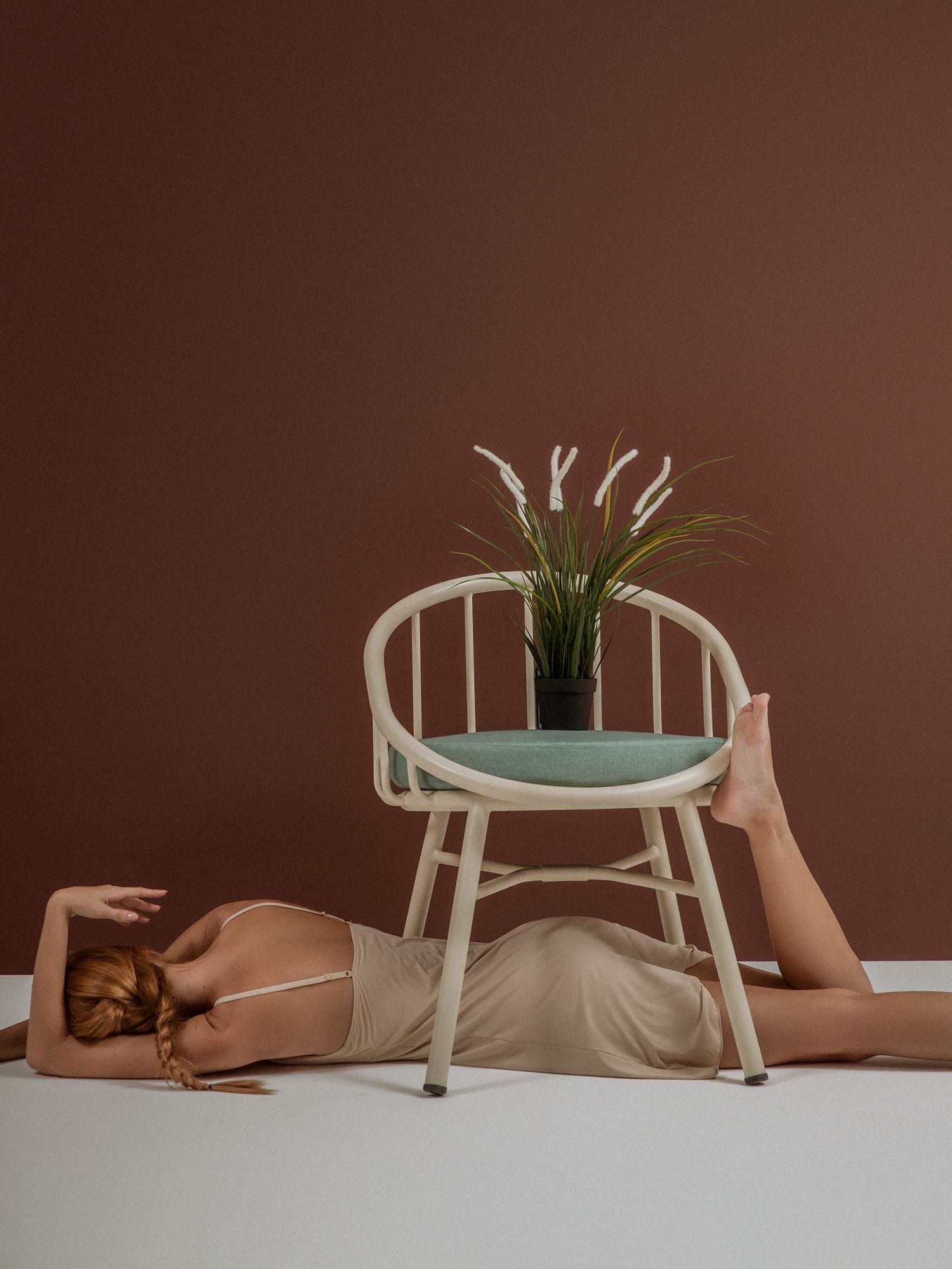 Tkani O series chair by Fraction