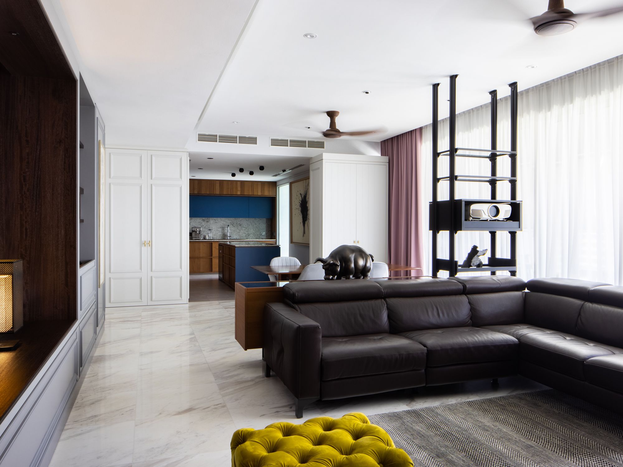 The large windows bring in plenty of natural light