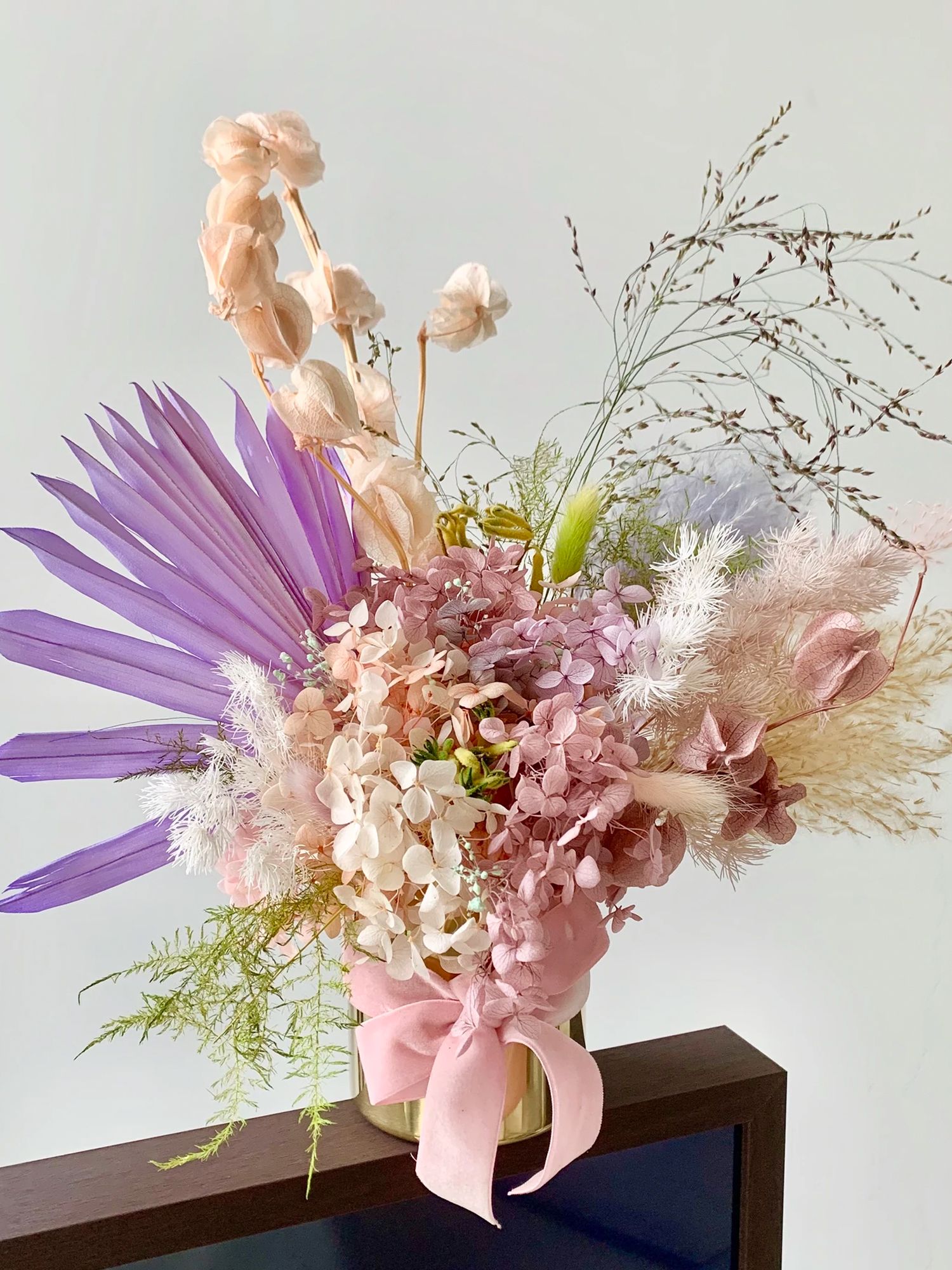 Floral Kokoro's customised affair vase arrangement (Image: Floral Kokoro)