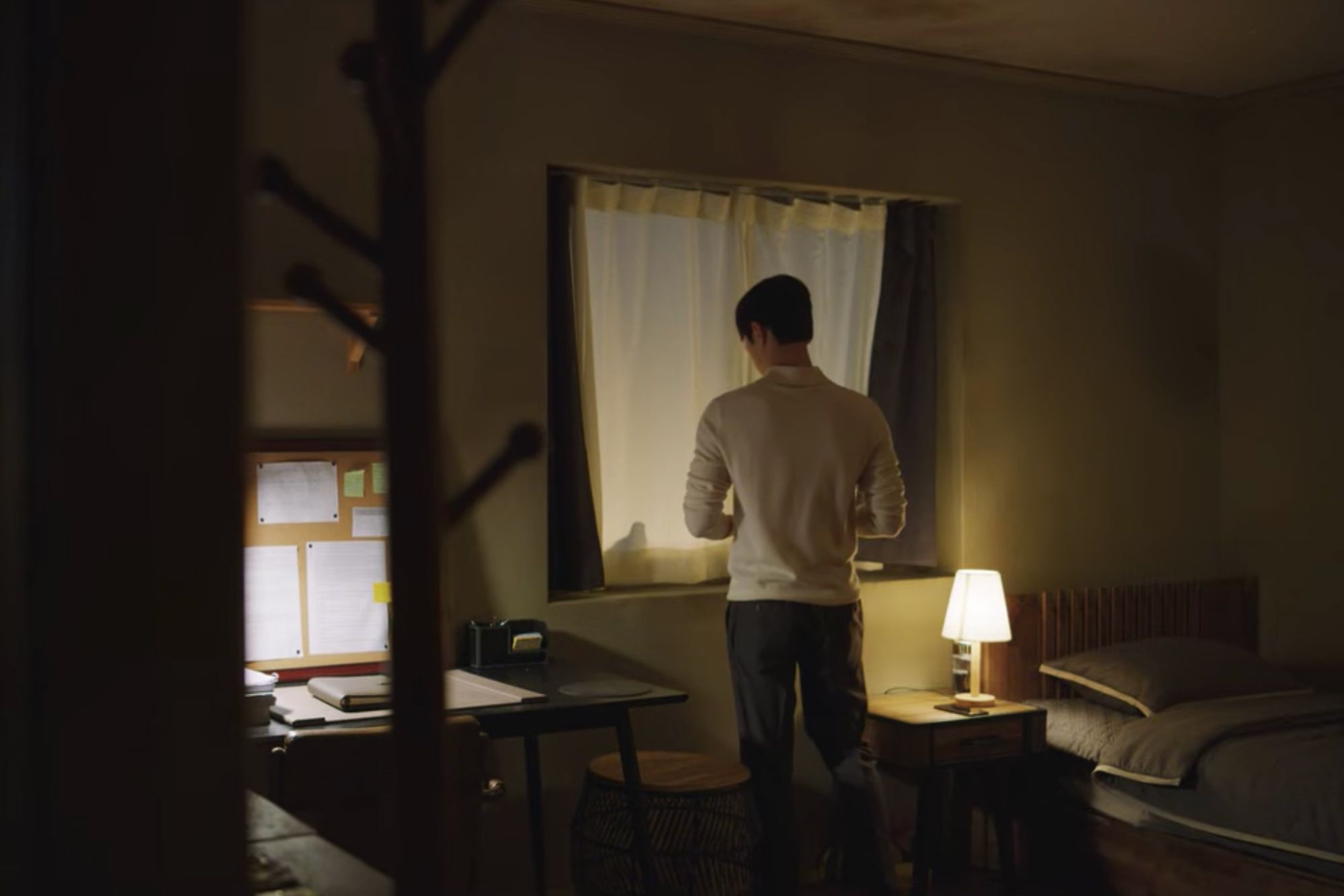 Vincenzo Cassano's bedroom is simple and contains the bare essentials (Image: Netflix)