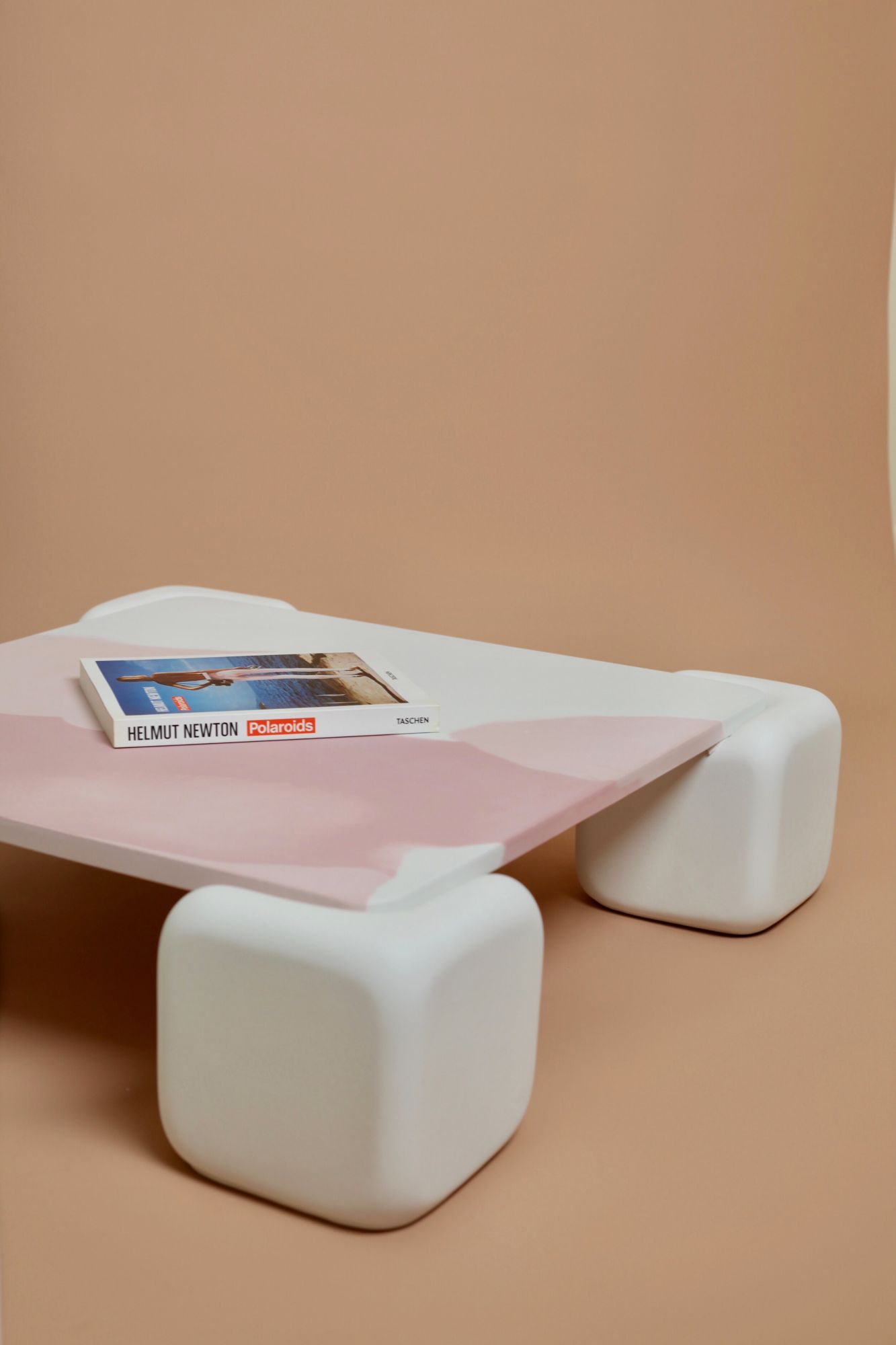Tavolo Morbido - Swirl table by Studio Mignone
