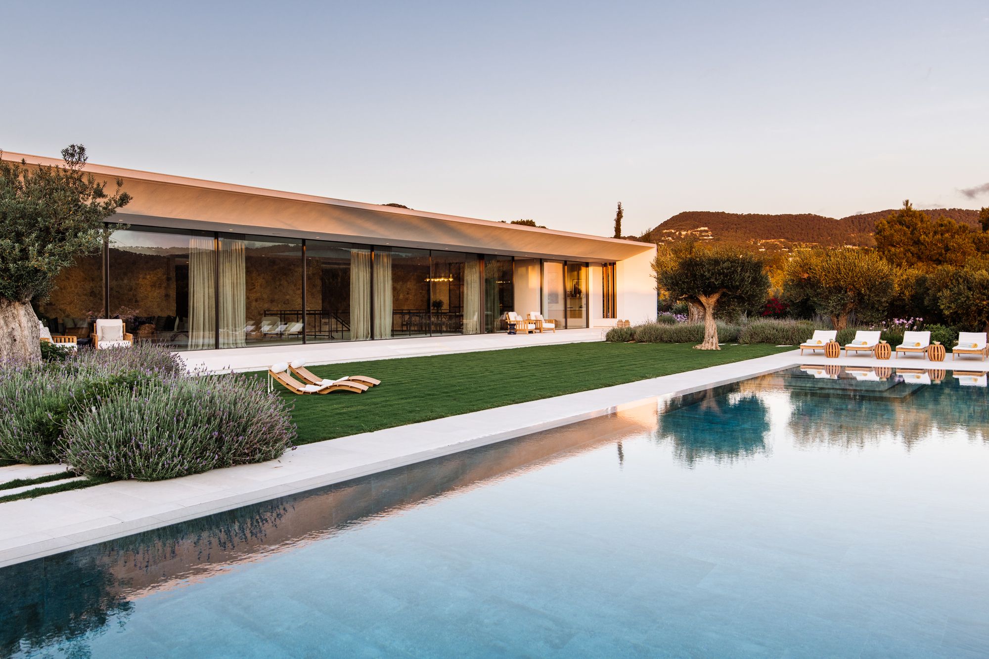 The villa exude a cosy and peaceful atmosphere