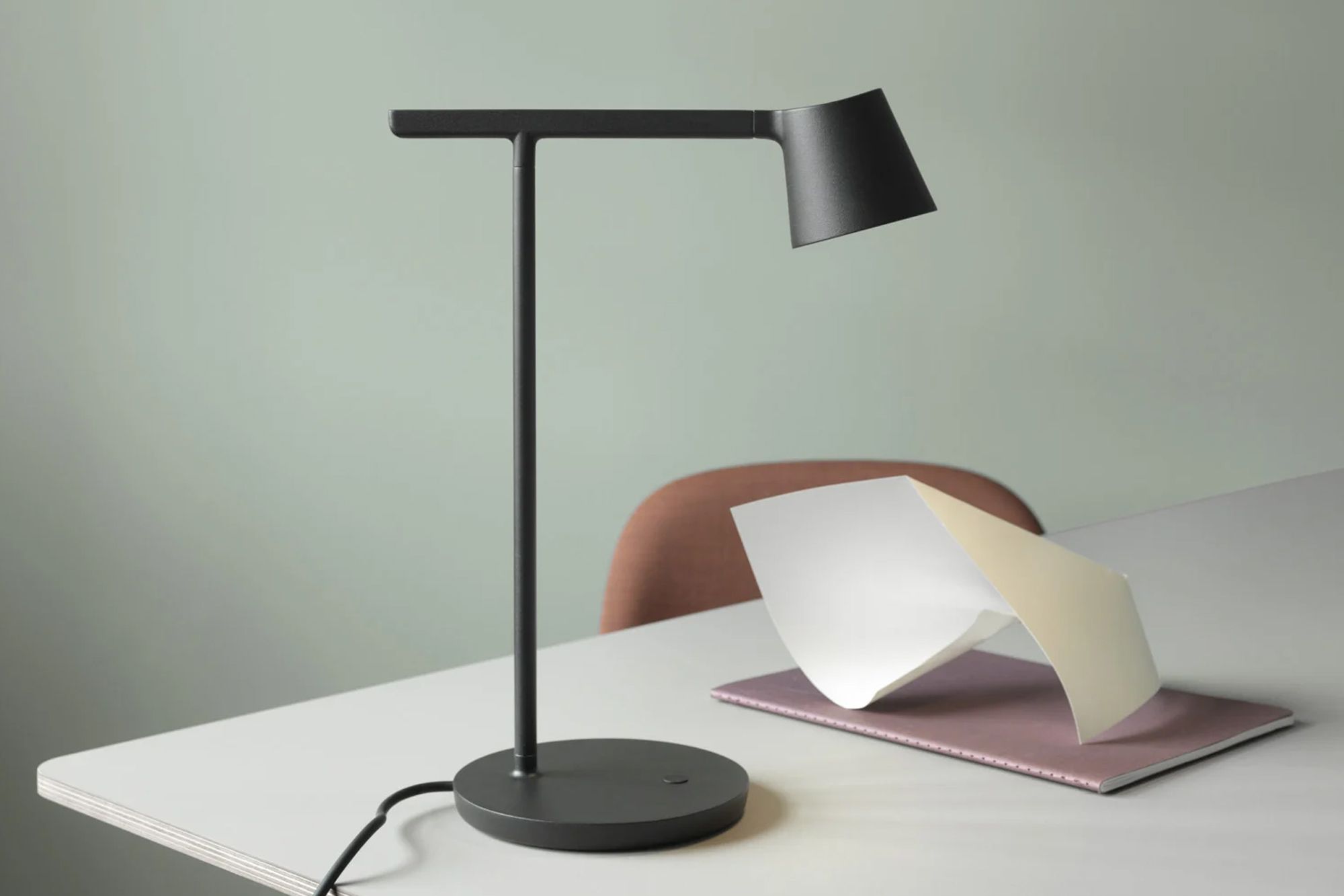 Muuto Tip table lamp by Jens Fager, from Grafunkt Photo: Courtesy of Muuto