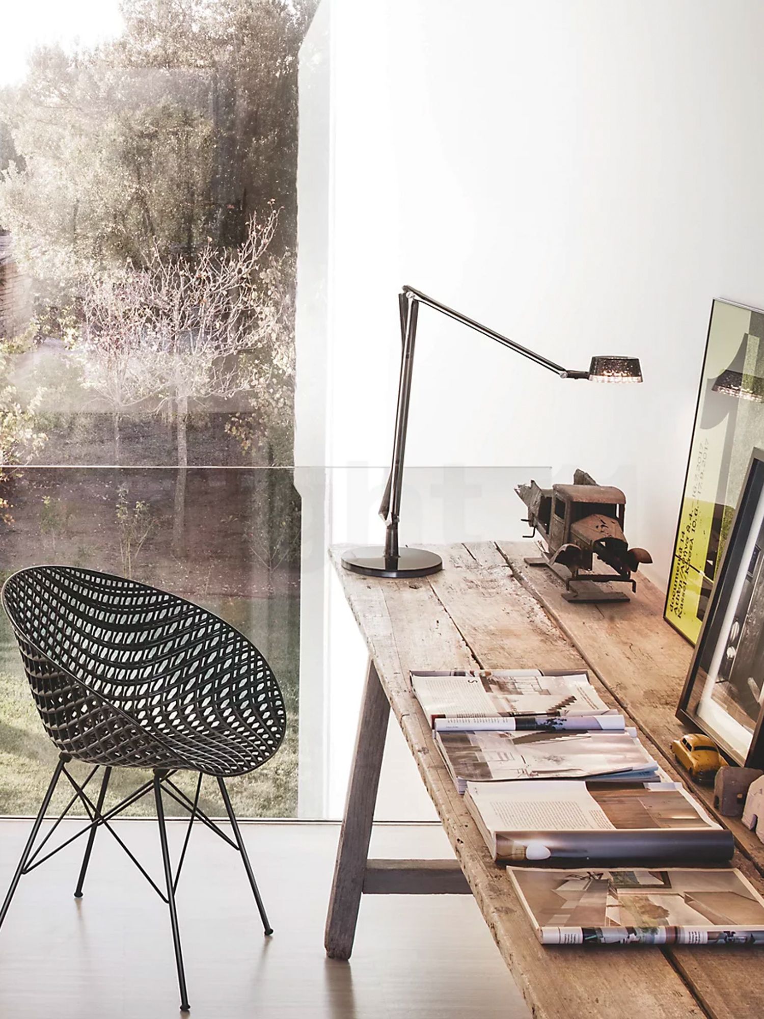 Kartell Aledin Dec desk lamp by Alberto Meda & Francesco Meda, from Space Furniture Photo: Courtesy of Kartell
