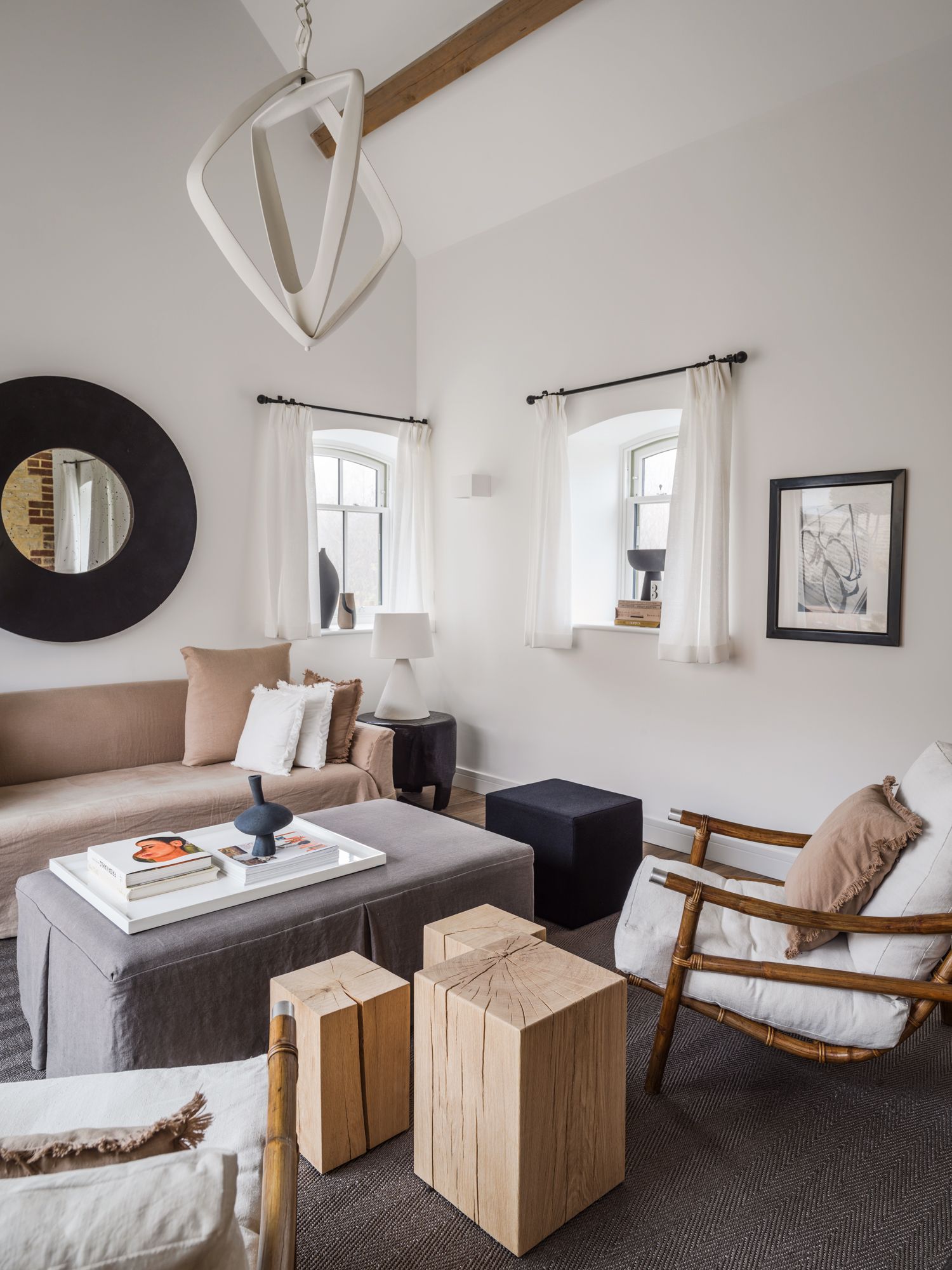 This cosy corner in Hoppen's home emanates an inviting ambience with soft furnishings in neutral brown tones