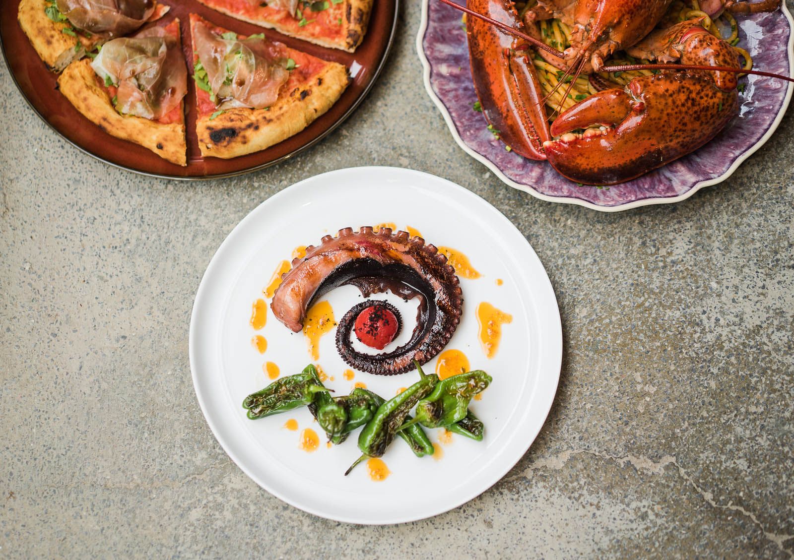 Signature pizza, spaghettoni, octopus