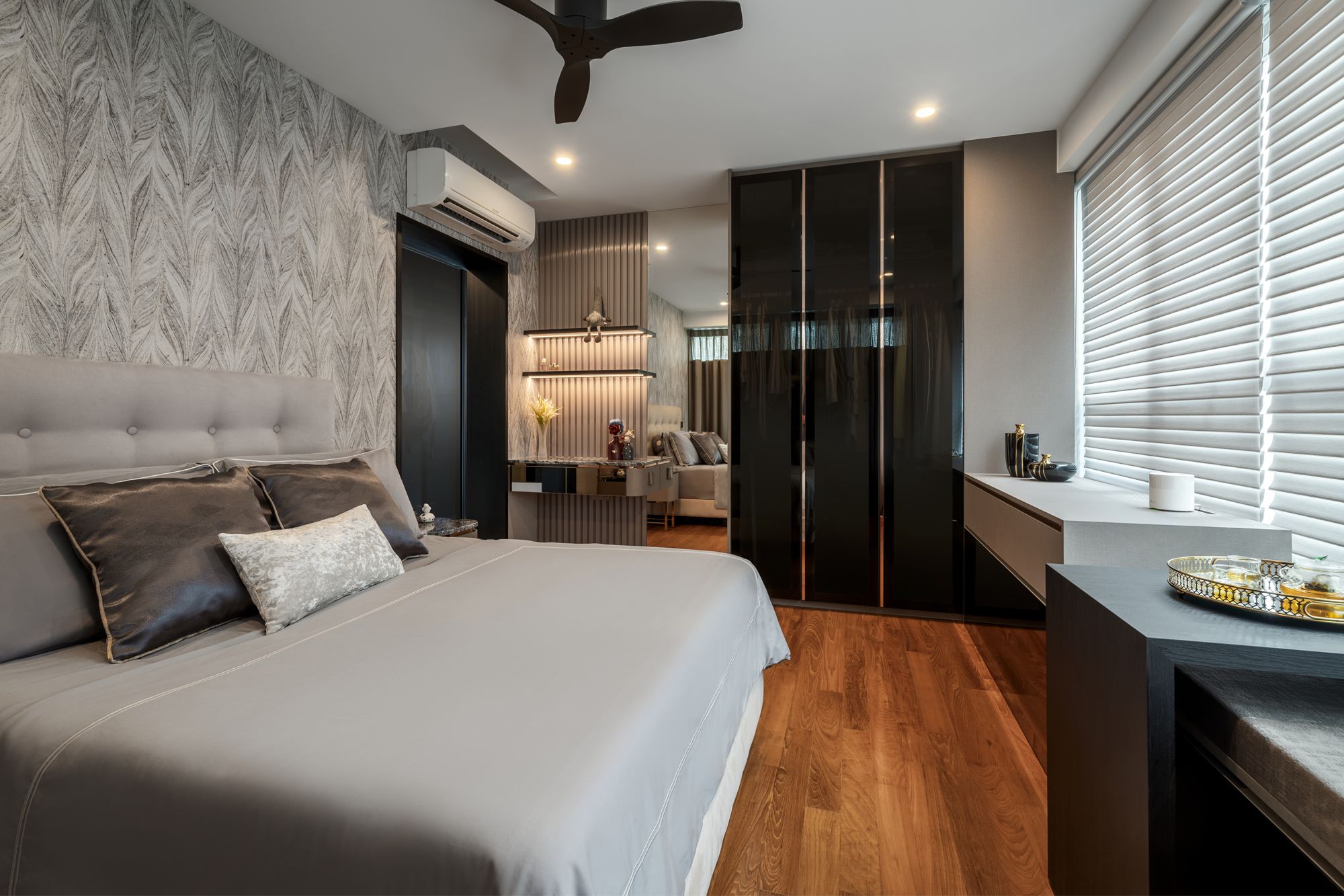 The bay window in the bedroom is a cosy lounge area