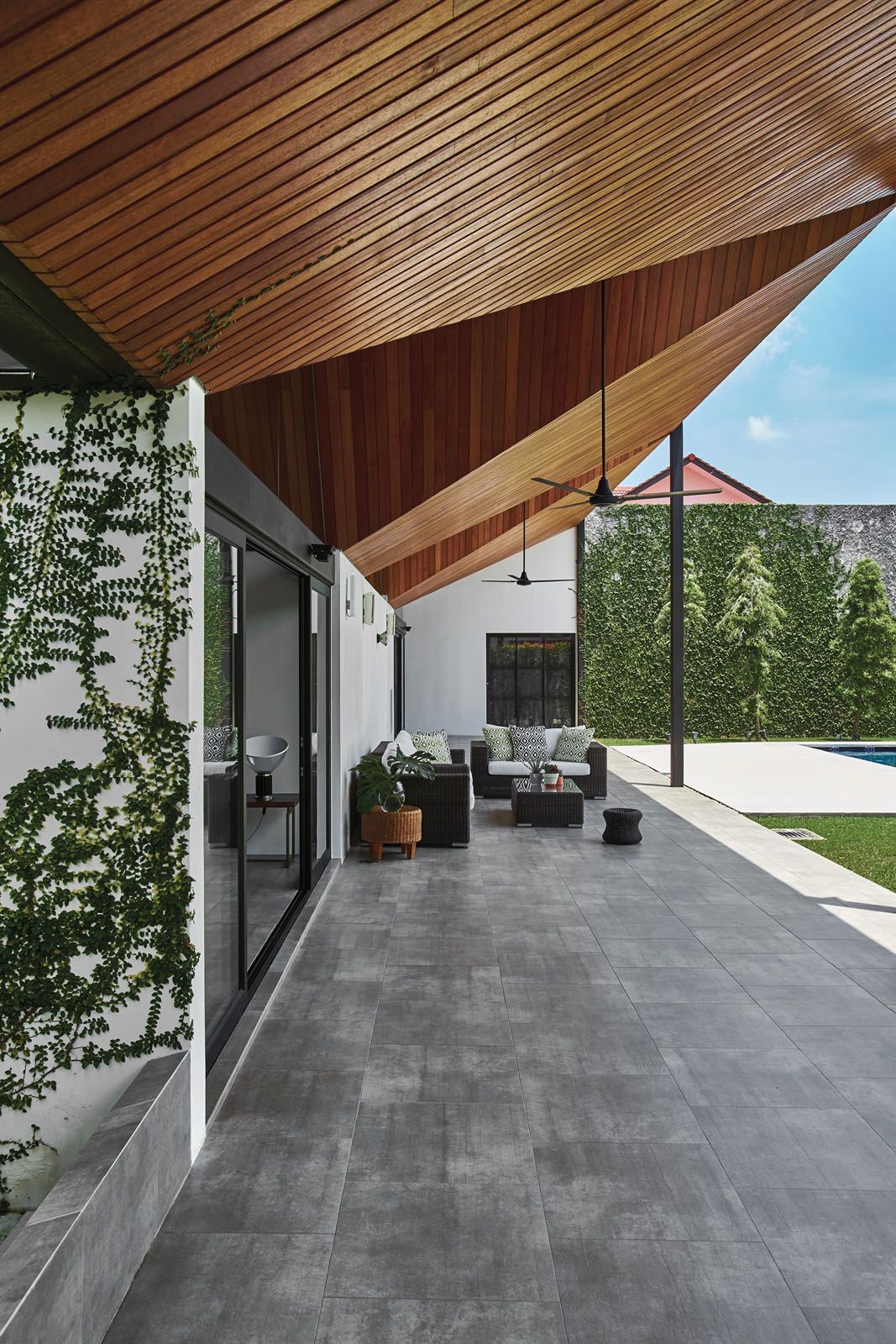 The expansive home features spacious outdoor areas for the younger ones in the family to run about Photography: Jasper Yu