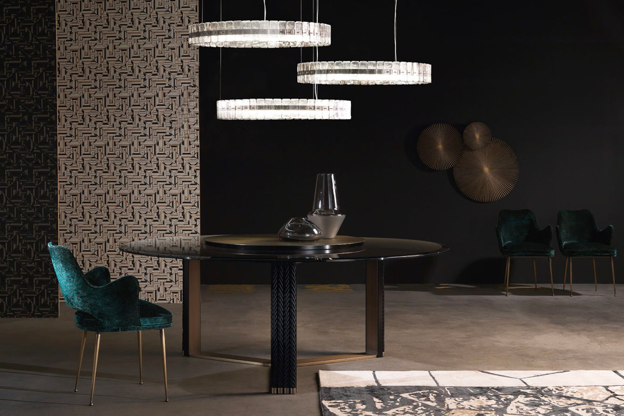 Gianfranco Ferre Glasgow dining table, from Da Vinci Lifestyle Image: Gianfranco Ferre