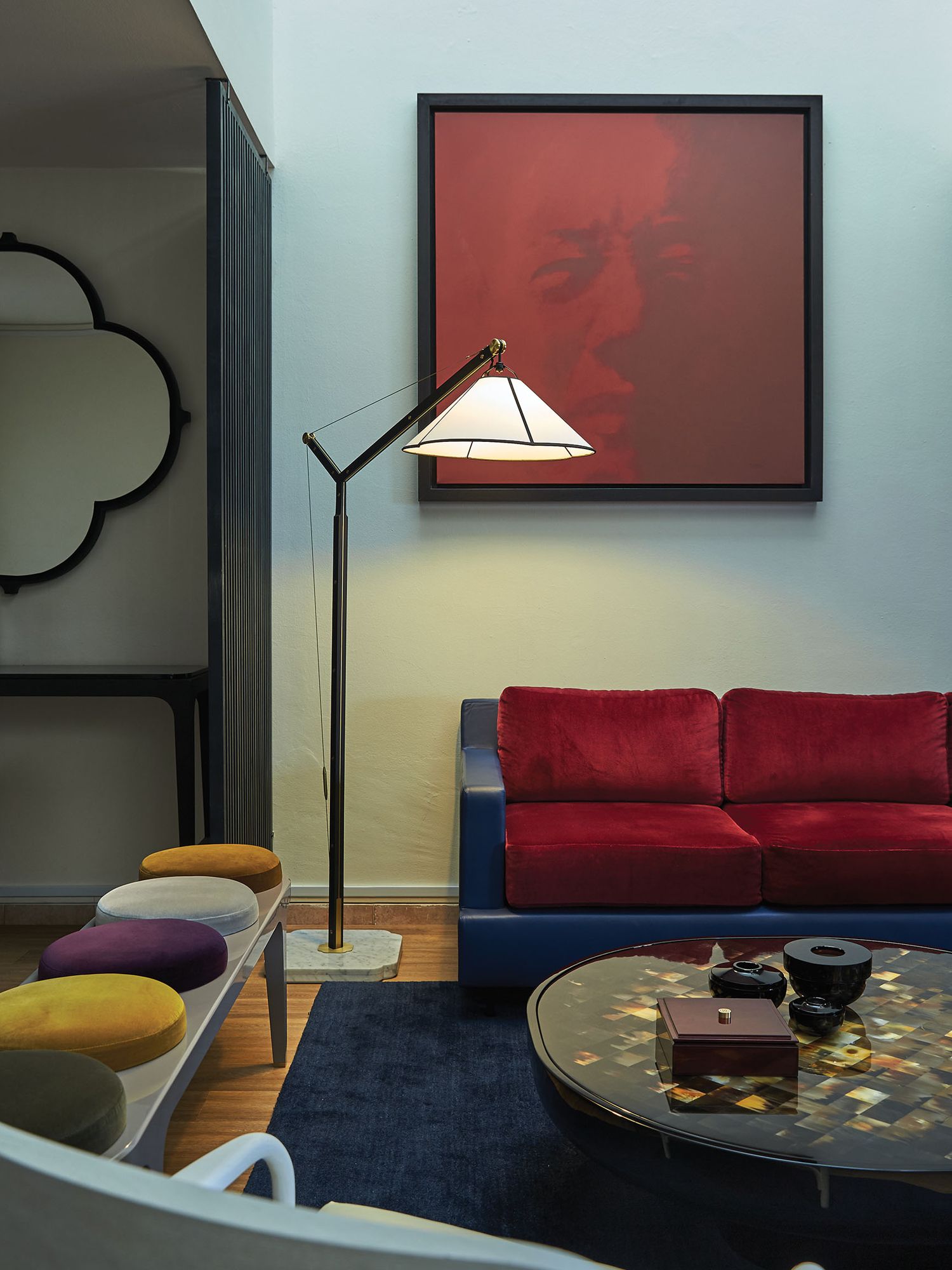 This elegant tableau features the Candy bench, Liseran floor lamp, Leonard sofa and Iris coffee table