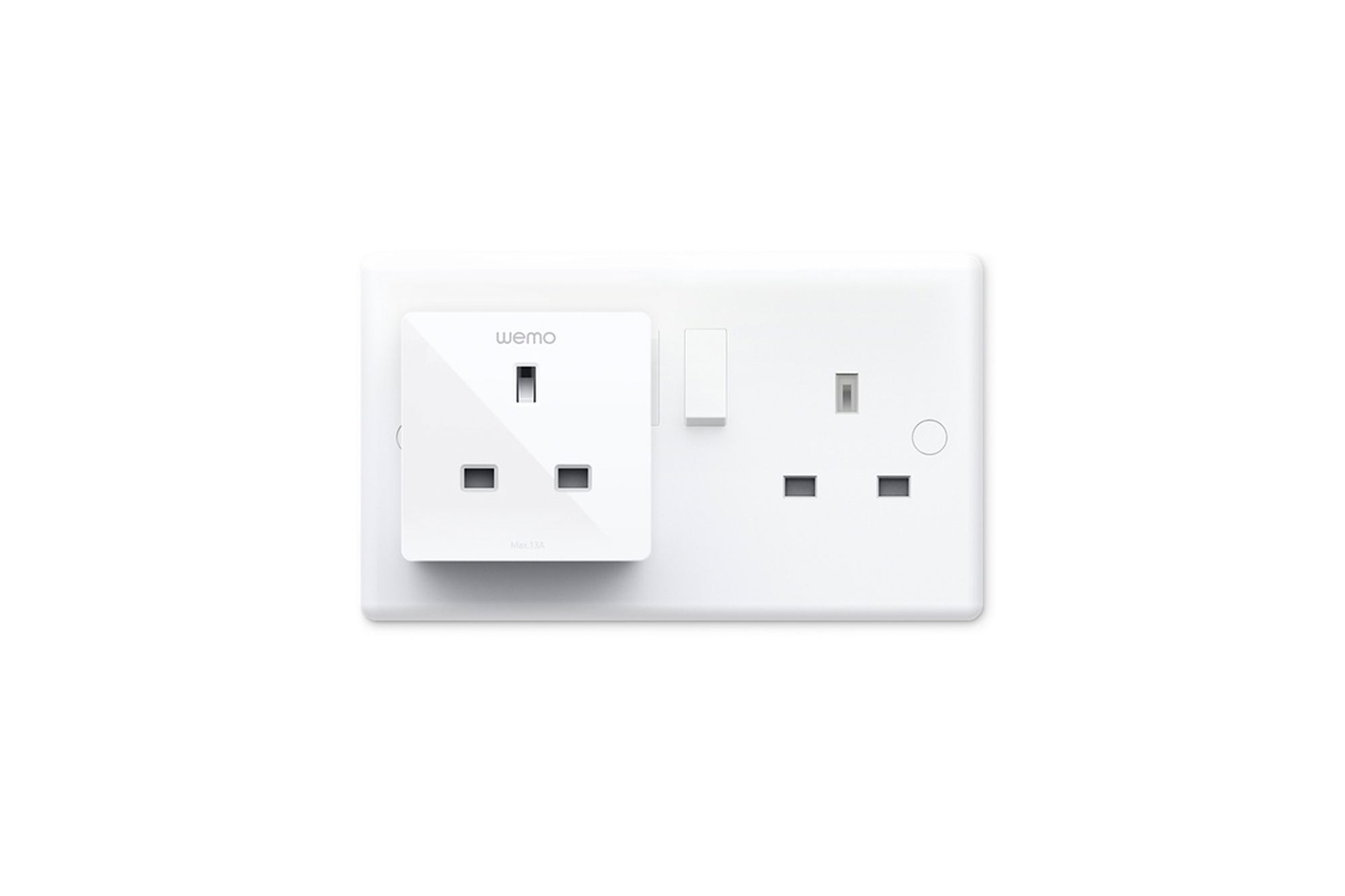 Wemo's mini smart plug conveniently allows you to control your home appliances Image: Courtesy of Apple
