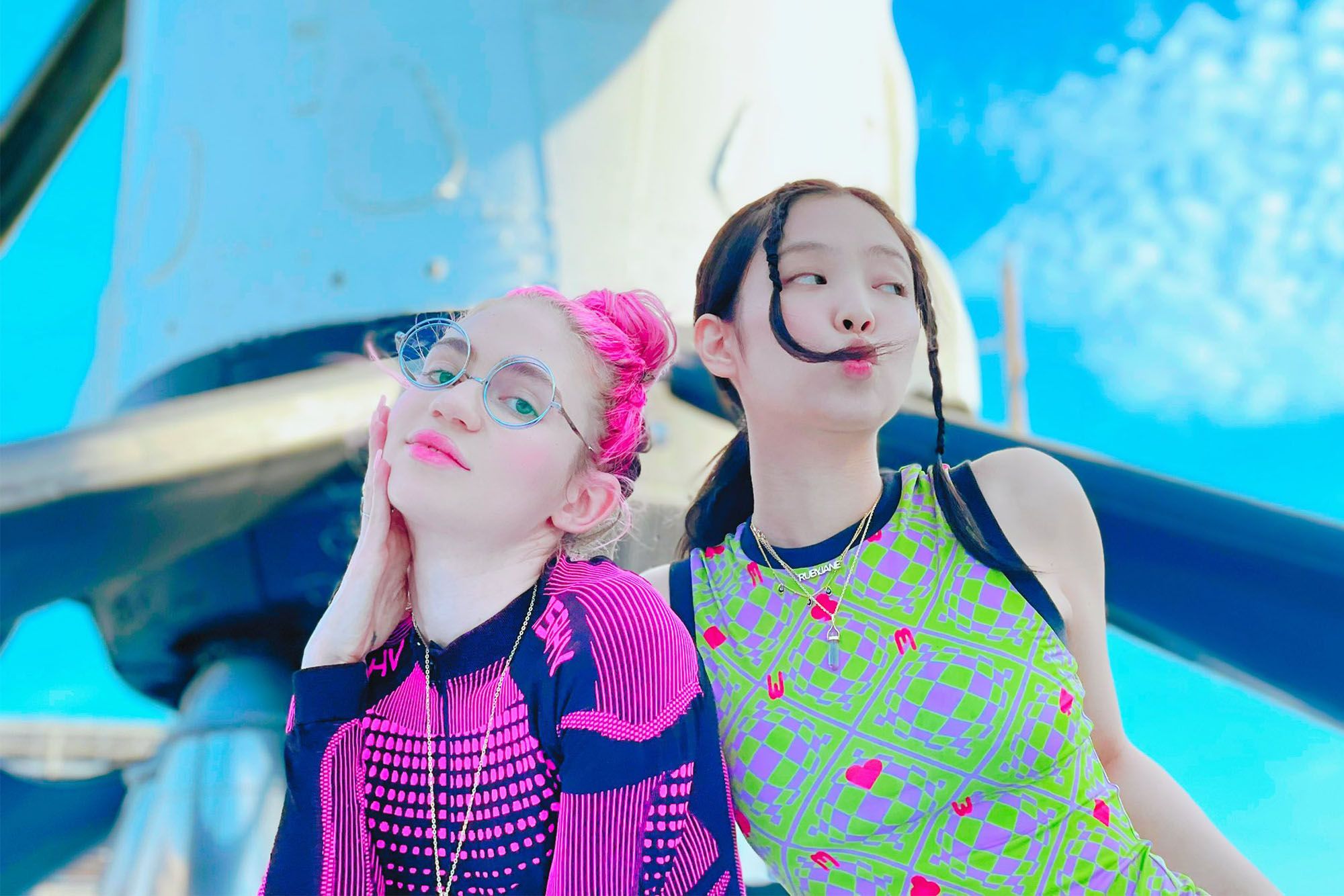 Photo: Twitter / Grimes