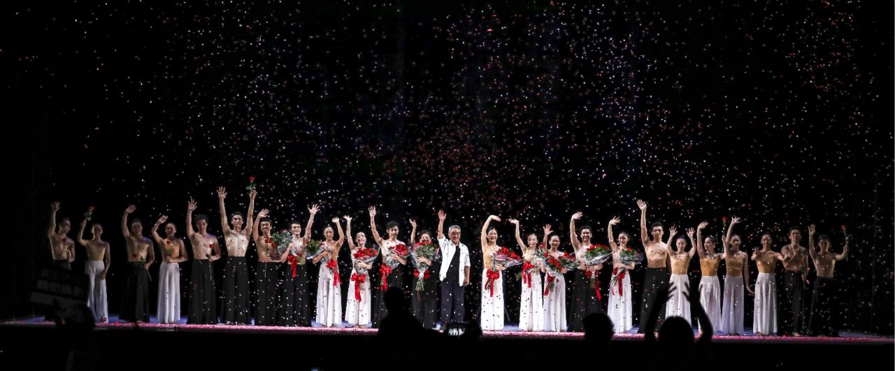2019雲門舞集戶外公演 林懷民與舞者深情謝幕 攝影- 劉振祥