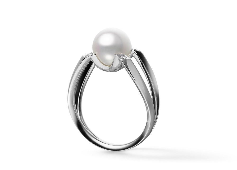 MIKIMOTO M Collection:18K白金、日本Akoya珍珠鑽戒