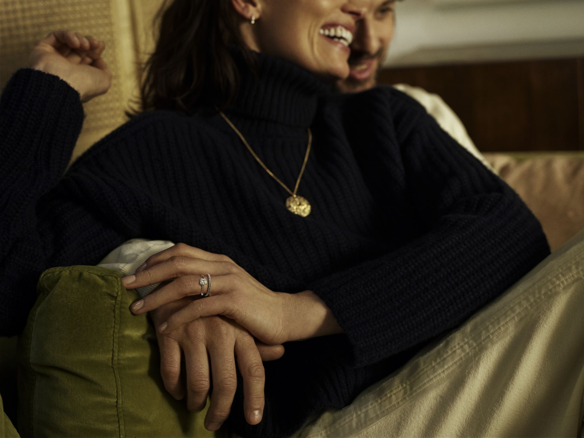 De Beers_Model Still_Bridal_Long Love_01.tif