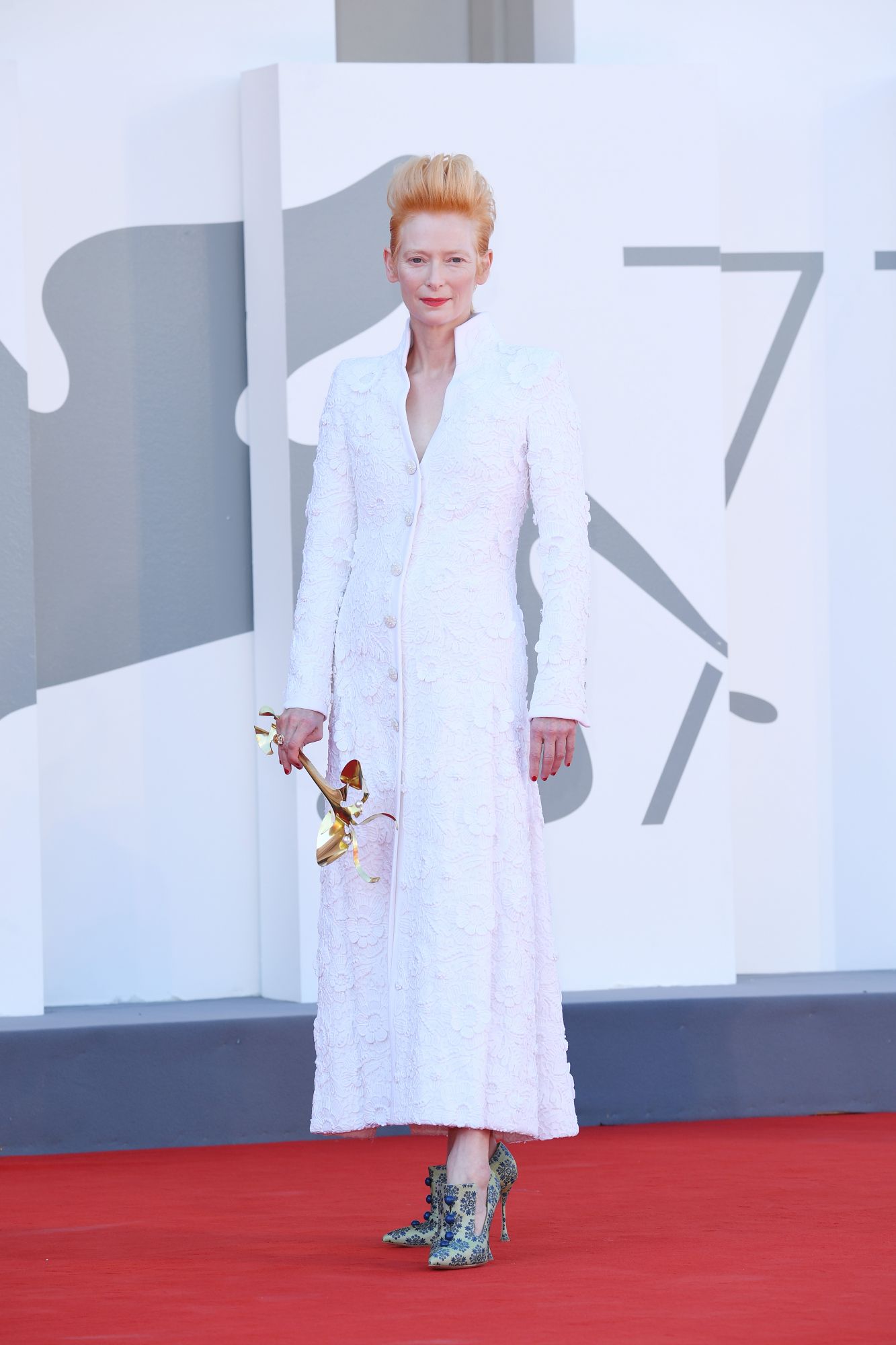 VENICE, ITALY - SEPTEMBER 03: Tilda Swinton walks the red carpet ahead of the movie "The Human Voice" and "Quo Vadis, Aida?" at the 77th Venice Film Festival at on September 03, 2020 in Venice, Italy. (Photo by Daniele Venturelli/WireImage,)