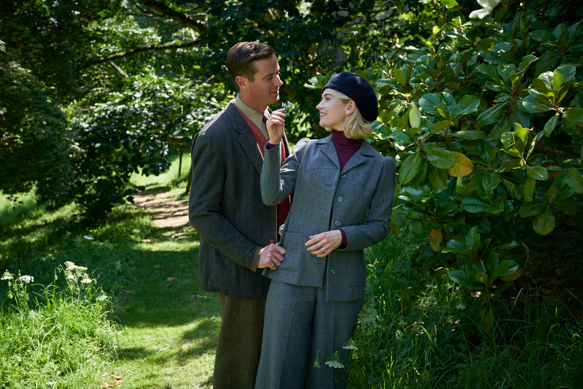 Rebecca: (L to R) Armie Hammer as Maxim de Winter, Lily James as Mrs. de Winter. Cr. KERRY BROWN/NETFLIX