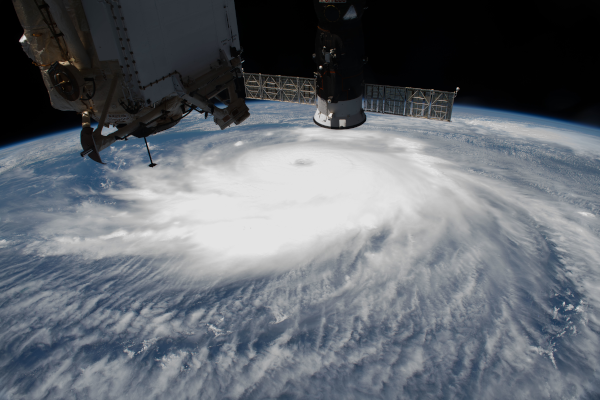 Nasa 公布20張年度最佳太空攝影 一窺國際太空站日常生活 太空視角下的地球 Tatler Asia