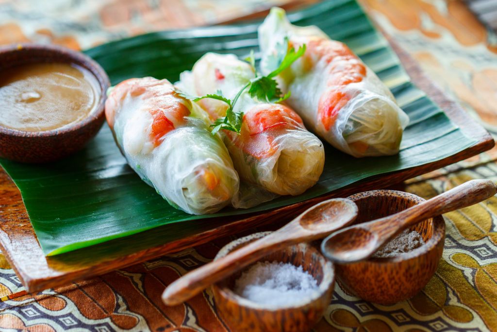 Goi cuon or fresh spring rolls. City of Yogyakarta, Java island, Indonesia, Asia. (Photo by: Mikel Bilbao/VW PICS/Universal Images Group via Getty Images)