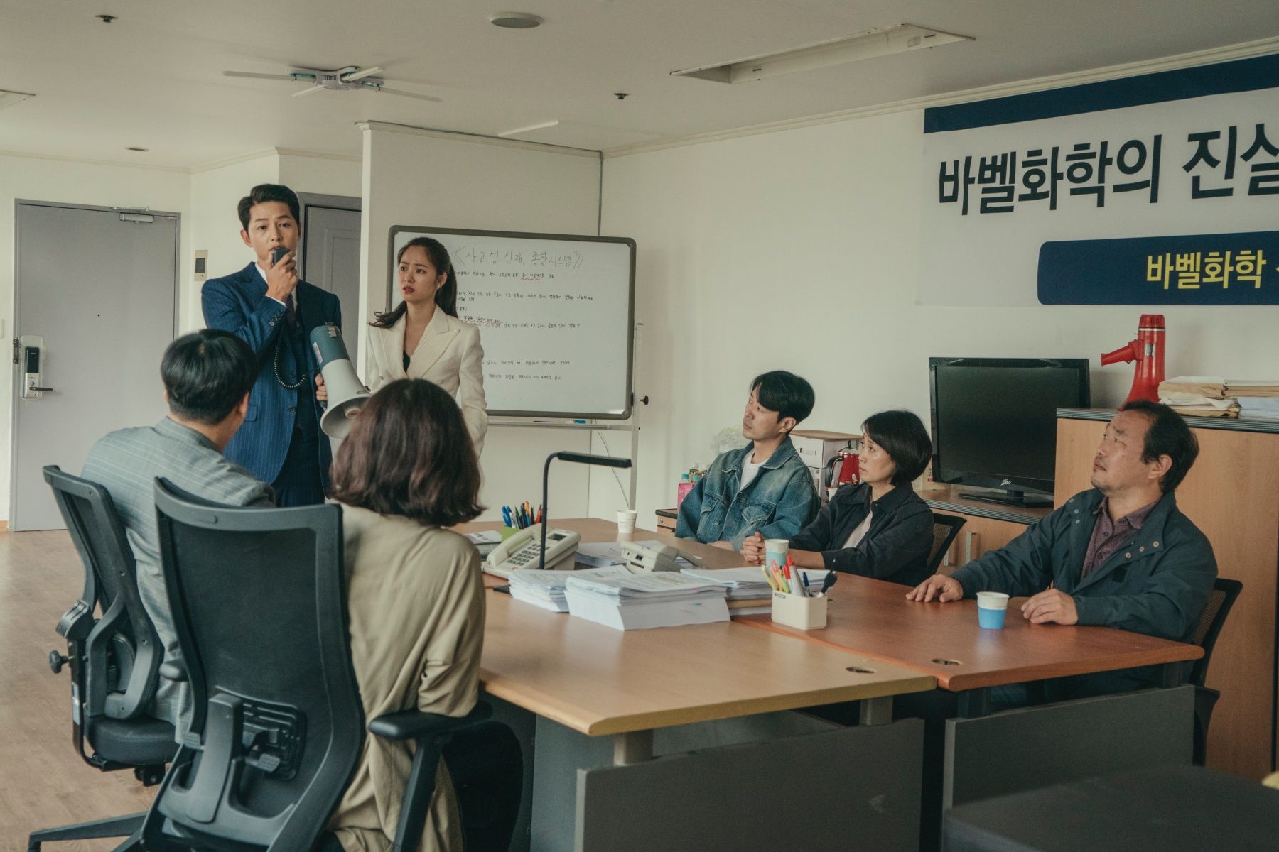 《黑道律師文森佐》劇照來源/Netflix 提供