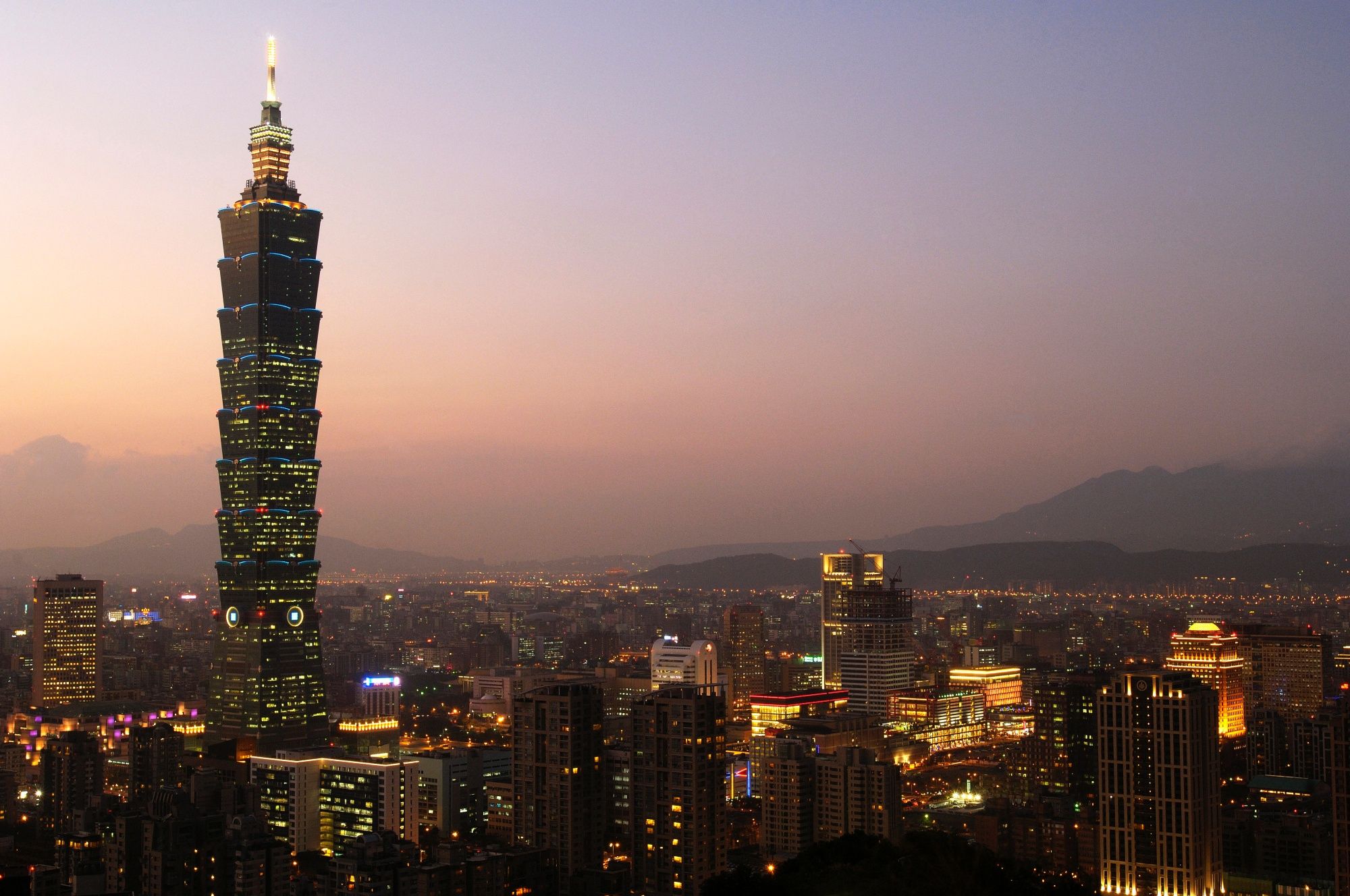TAIPEI, TAIWAN - 2007/11/13: Taipei's Eastern district or Hsini District, with the Taipei 101 tower, is seen from Elephant Hill, a popular city viewpoint.. (Photo by Alberto Buzzola/LightRocket via Getty Images)