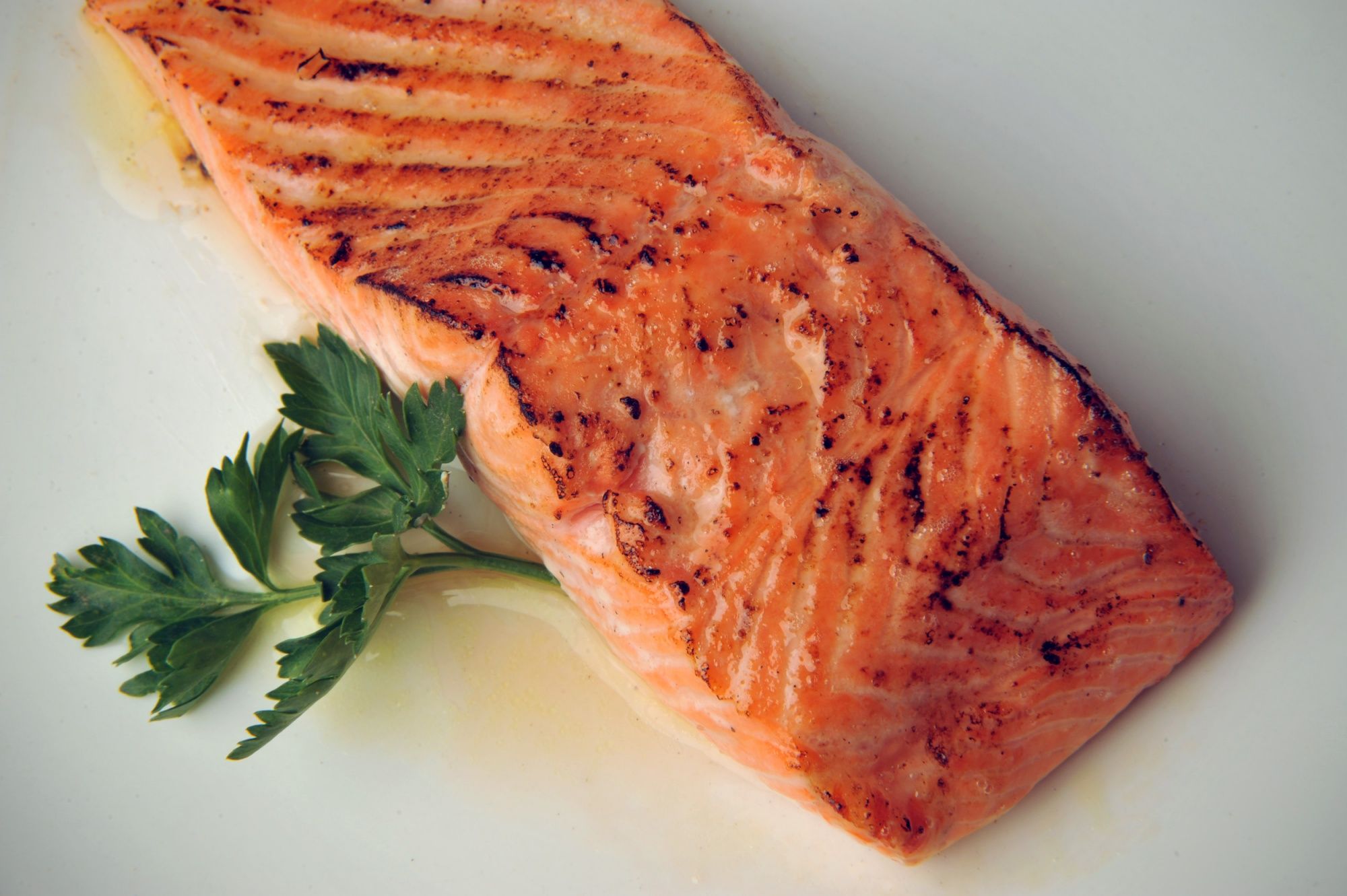 SLUG: FD-DINMINS16 DATE: 12/09/2009 CREDIT: BILL O'LEARY/TWP Broiled salmon with butter and honey for Bonnie Beswick (Photo by Bill O'Leary/The The Washington Post via Getty Images)