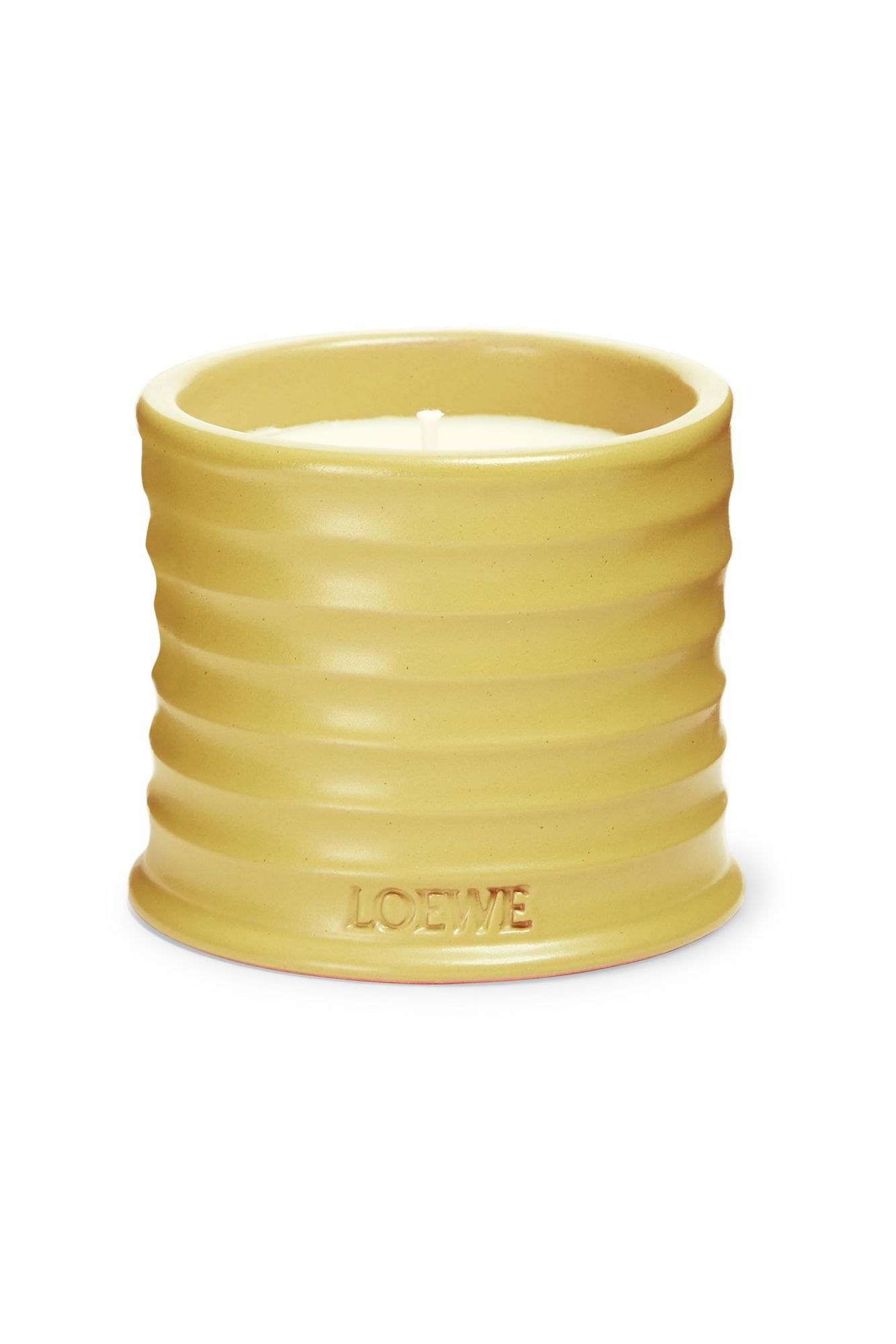 Loewe Home Scents 香氛蠟燭。