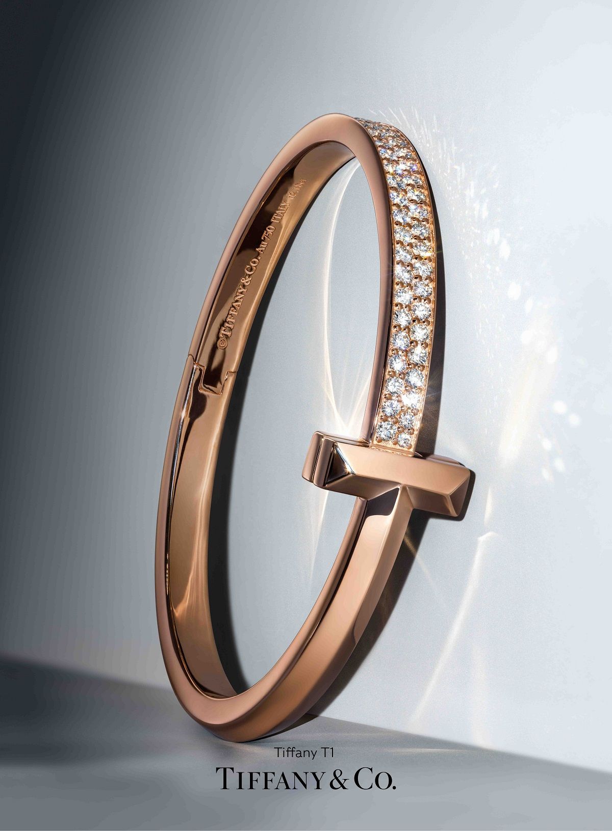 Tiffany T1 18K玫瑰金寬版鋪鑲鑽石手環 NT$705,000