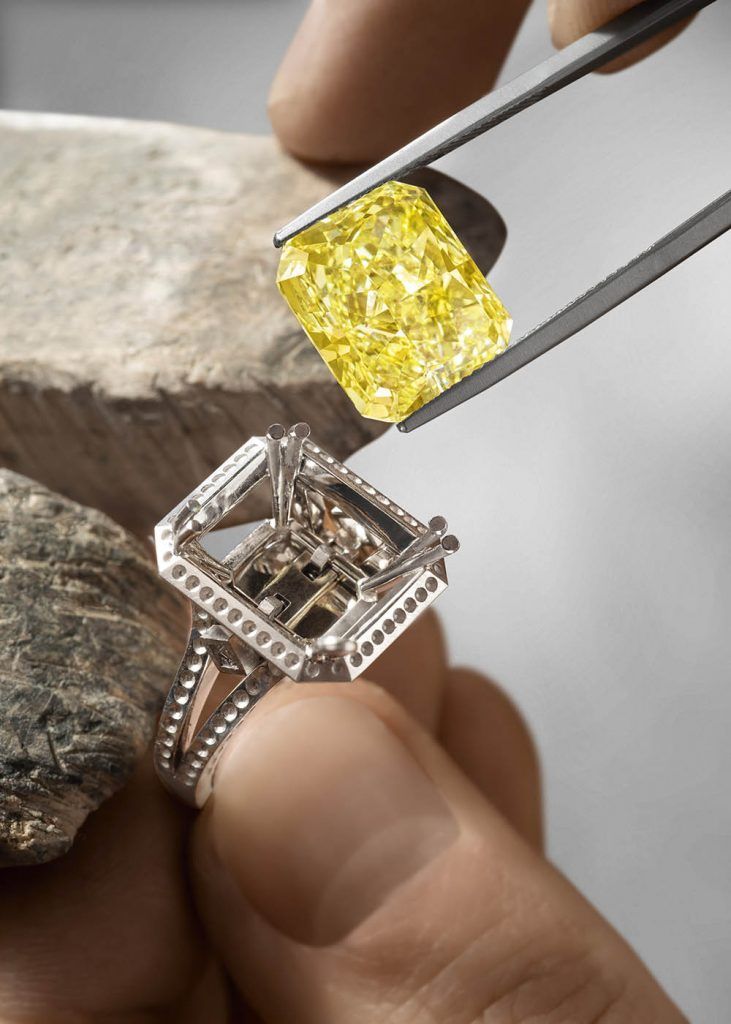 PIAGET-《Extraordinary-Lights-非凡之光》頂級珠寶工藝