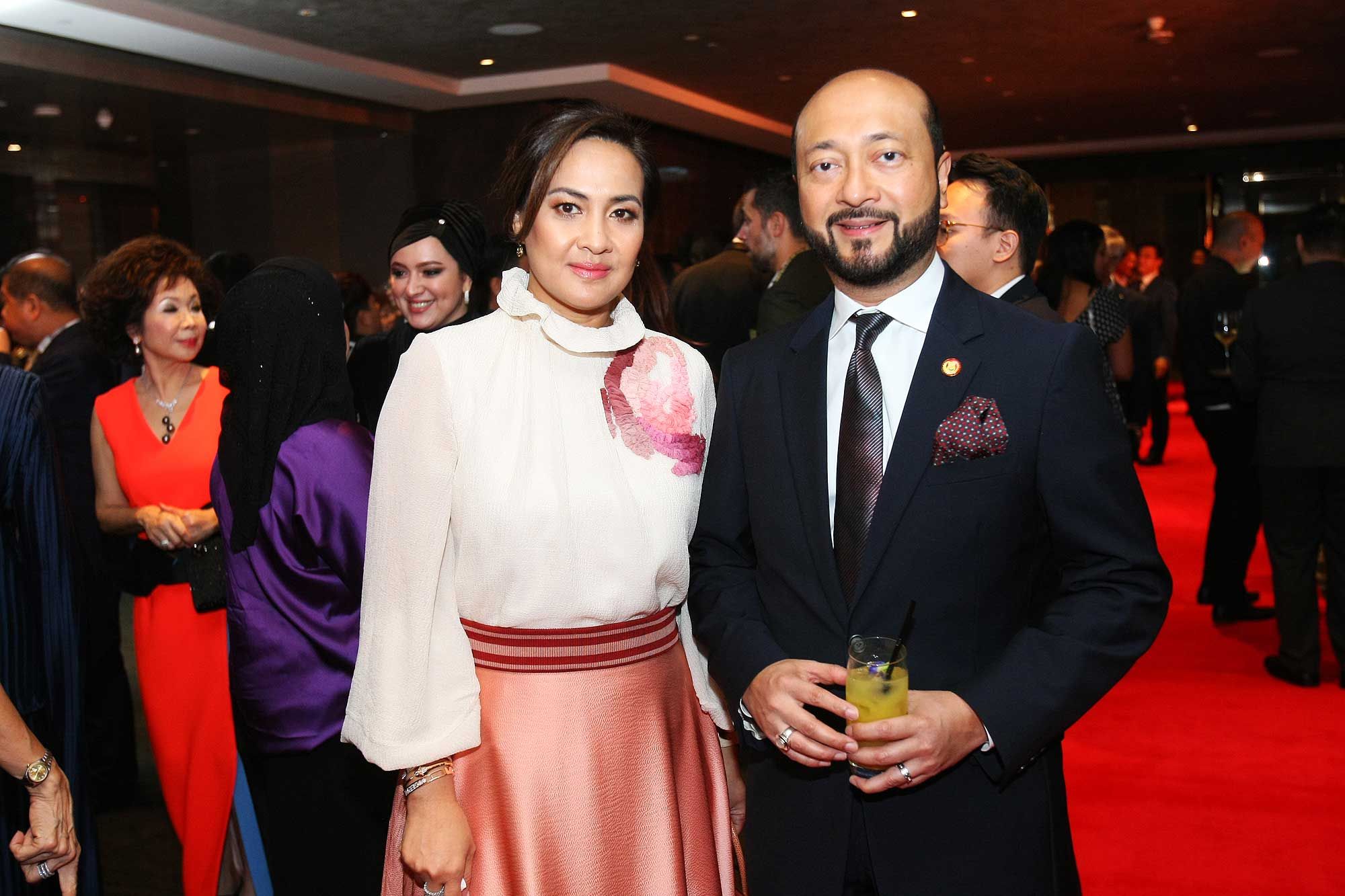 Tok Puan Norzieta Zakaria and Dato' Seri Haji Mukhriz bin Mahathir