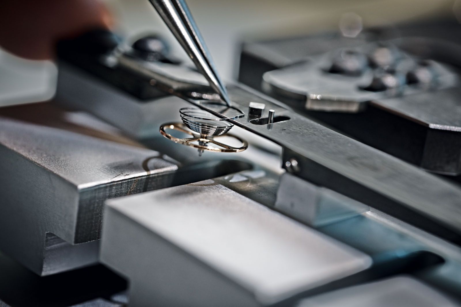 Precision Engineering The most stringent segment of the Qualité Fleurier is the Fleuritest, where watches are placed in a special machine for 24 hours to test their accuracy with tolerances of between 0 and +5sec per day