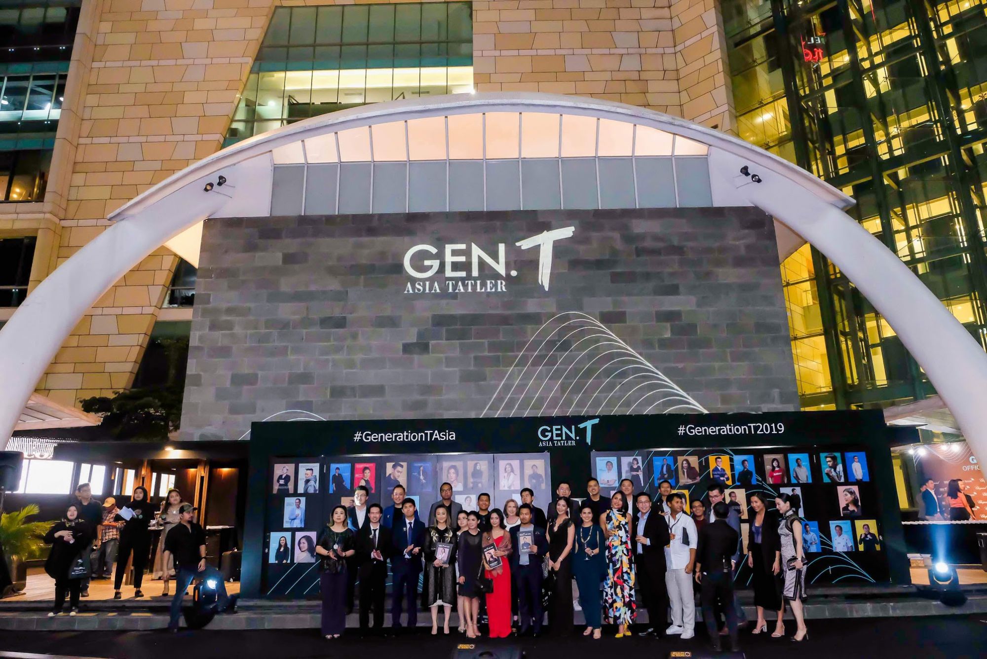 The 2019 honourees in front of the list exhibition