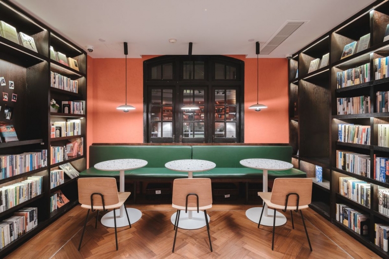 13155204-HomeJournal-Bookstores-Sinan-Books-CreatAR-Images_resized_1200x800.jpg