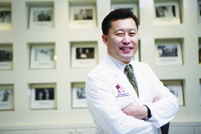 VIP International Plastic Surgery Center In Seoul Helps You Reverse The