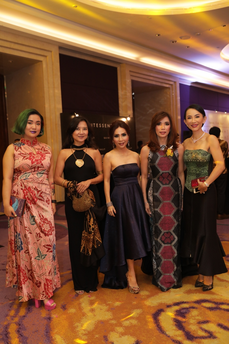 Melicia Zaini, Chandra Widjaja, Else Hadi, Cindy Widjojo and Sherly Worth