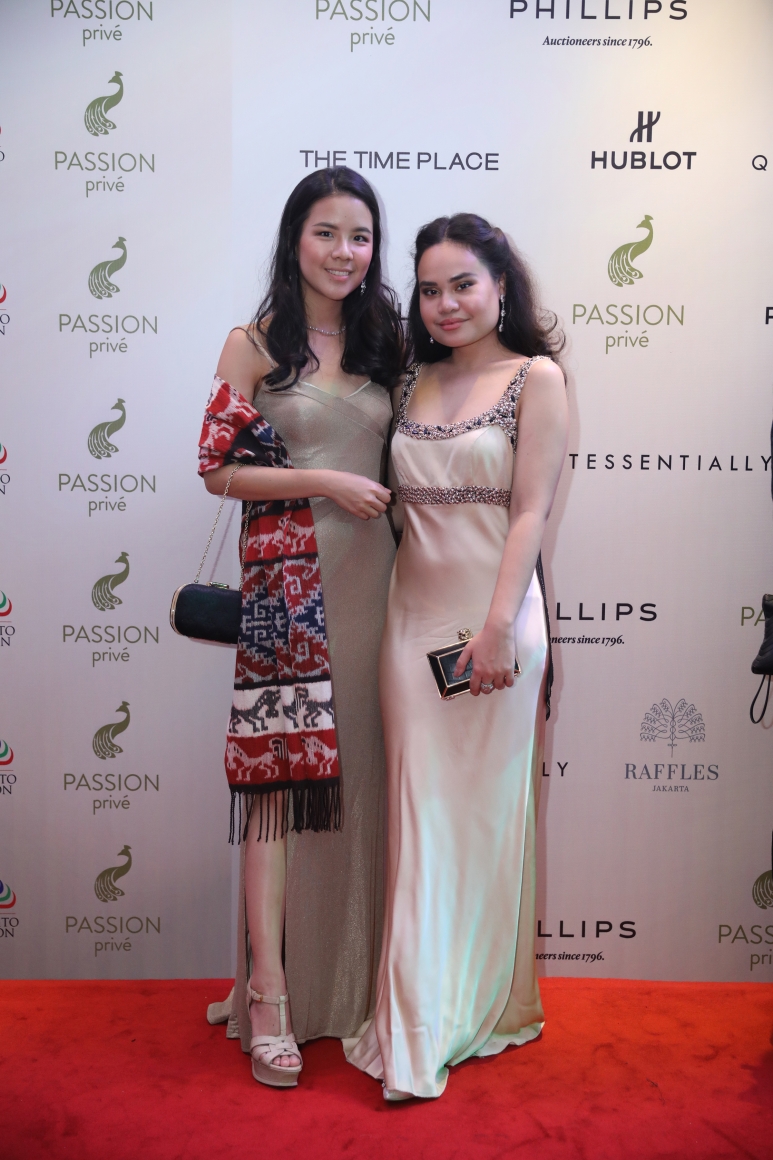 Monica and Clara Arabella