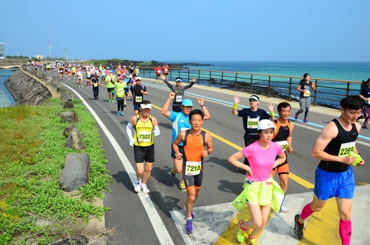 28182943-jeju_article_739x490.JPG