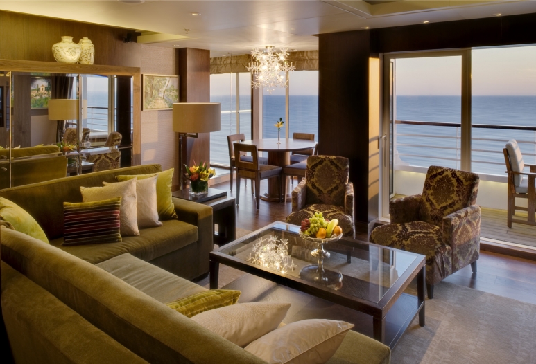 CS_Refurb_CP_LivingRoomWindows-2.jpg