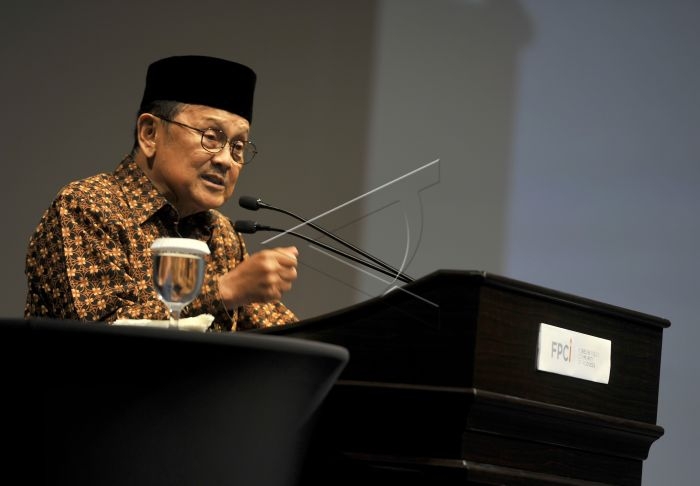 pidato-kepemimpinan-habibie-noj2xv-prv.jpg
