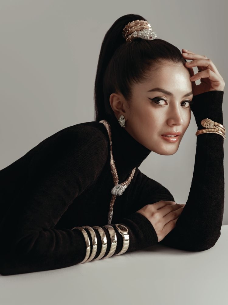 nur fazura.jpg
