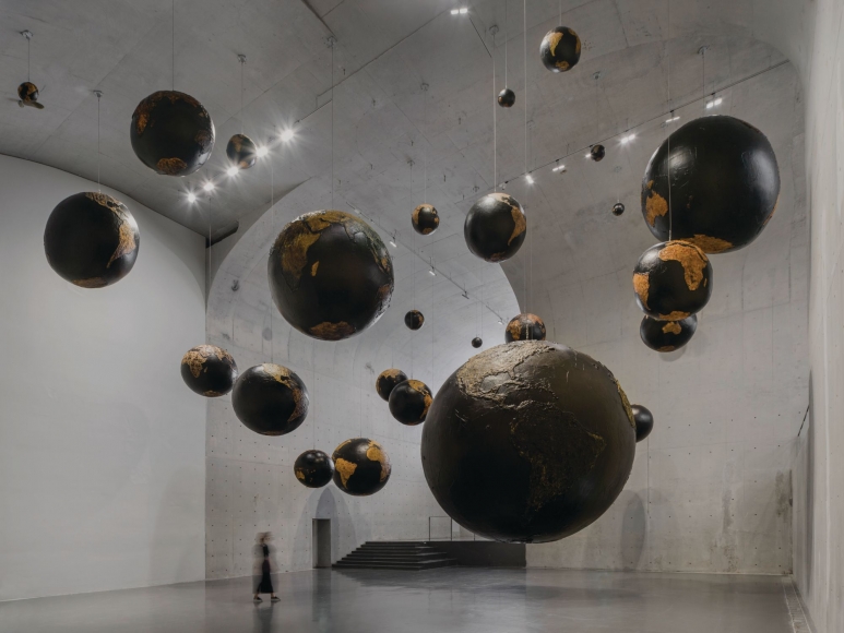 10142343-long-museum-west-bundmark-bradford-2-copy-preview-maxwidth-2000-maxheight-2000-ppi-300-quality-100_article_2000x1500.jpg