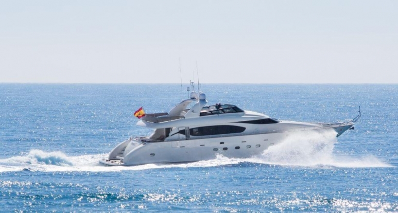 yacht.jpg