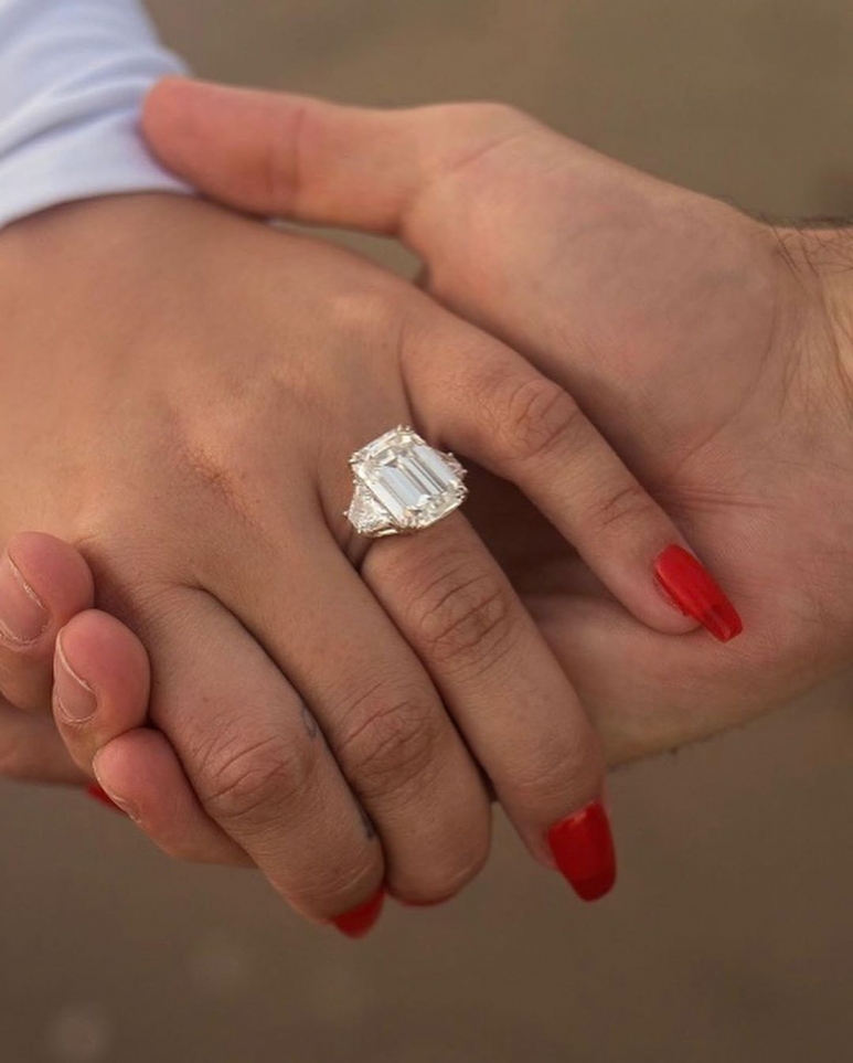 Demi-Lovato-Engagement-Ring.jpg