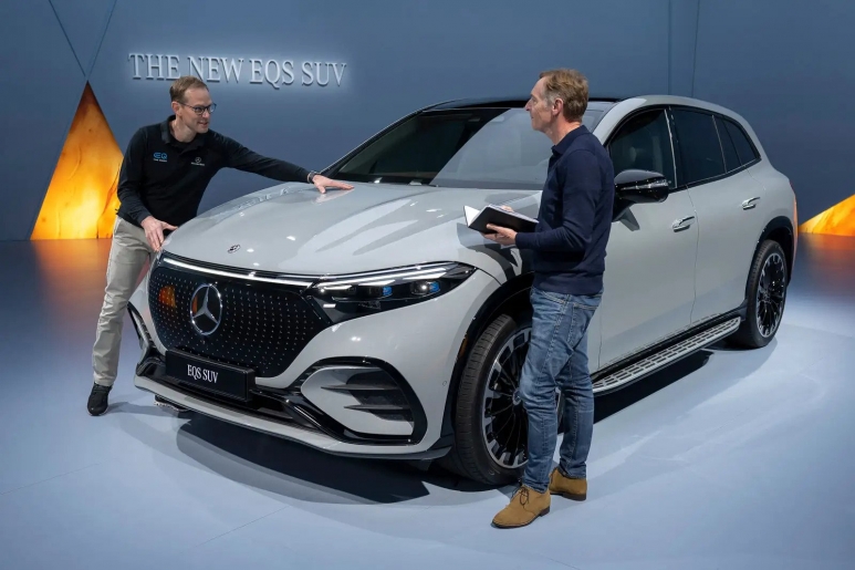 Mercedes Benz Autocar.jpg