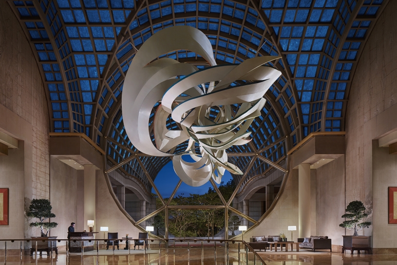 Lobby_The Ritz-Carlton Millenia Singapore_Cornucopia.jpg